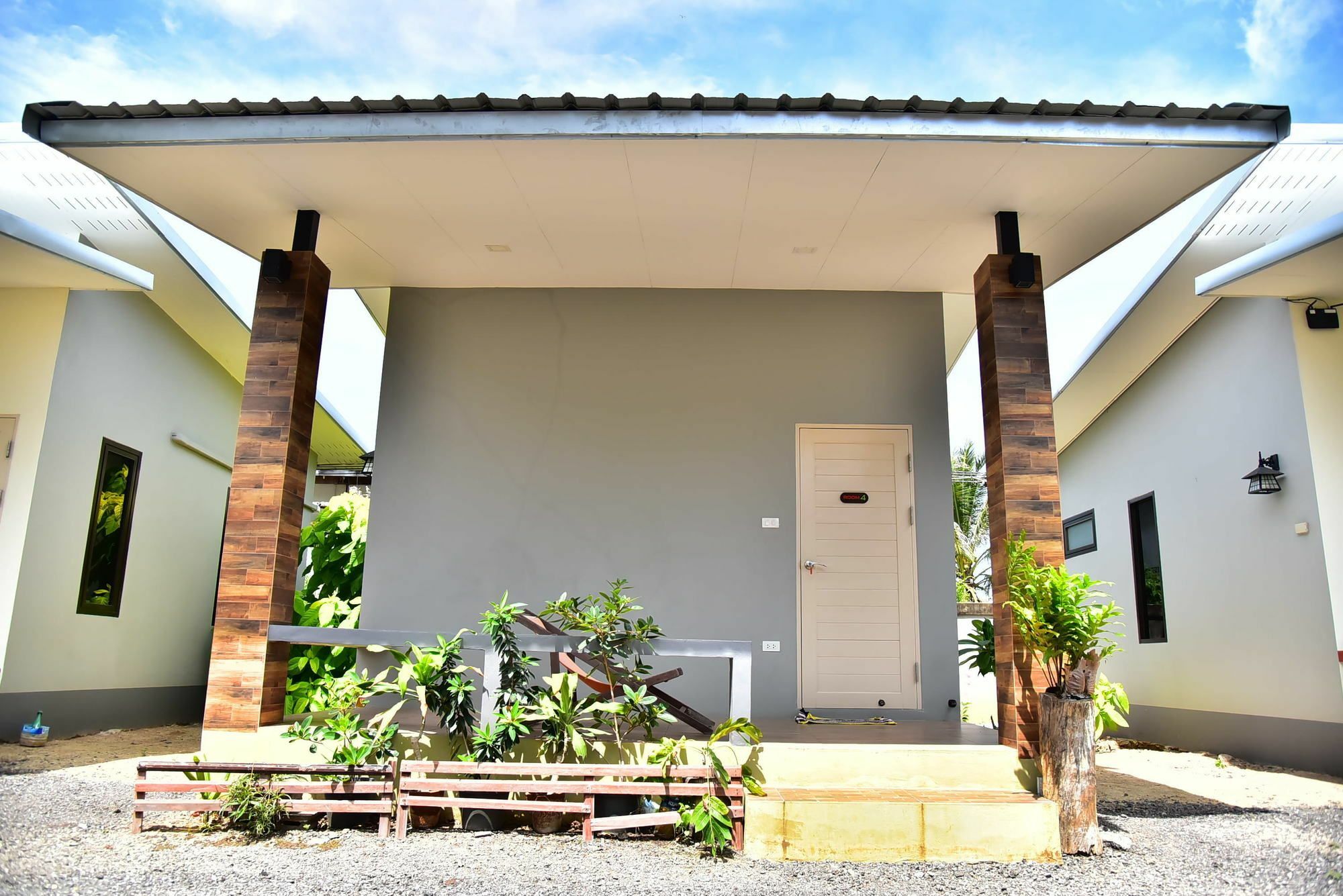 The House At Pranburi Hotell Eksteriør bilde